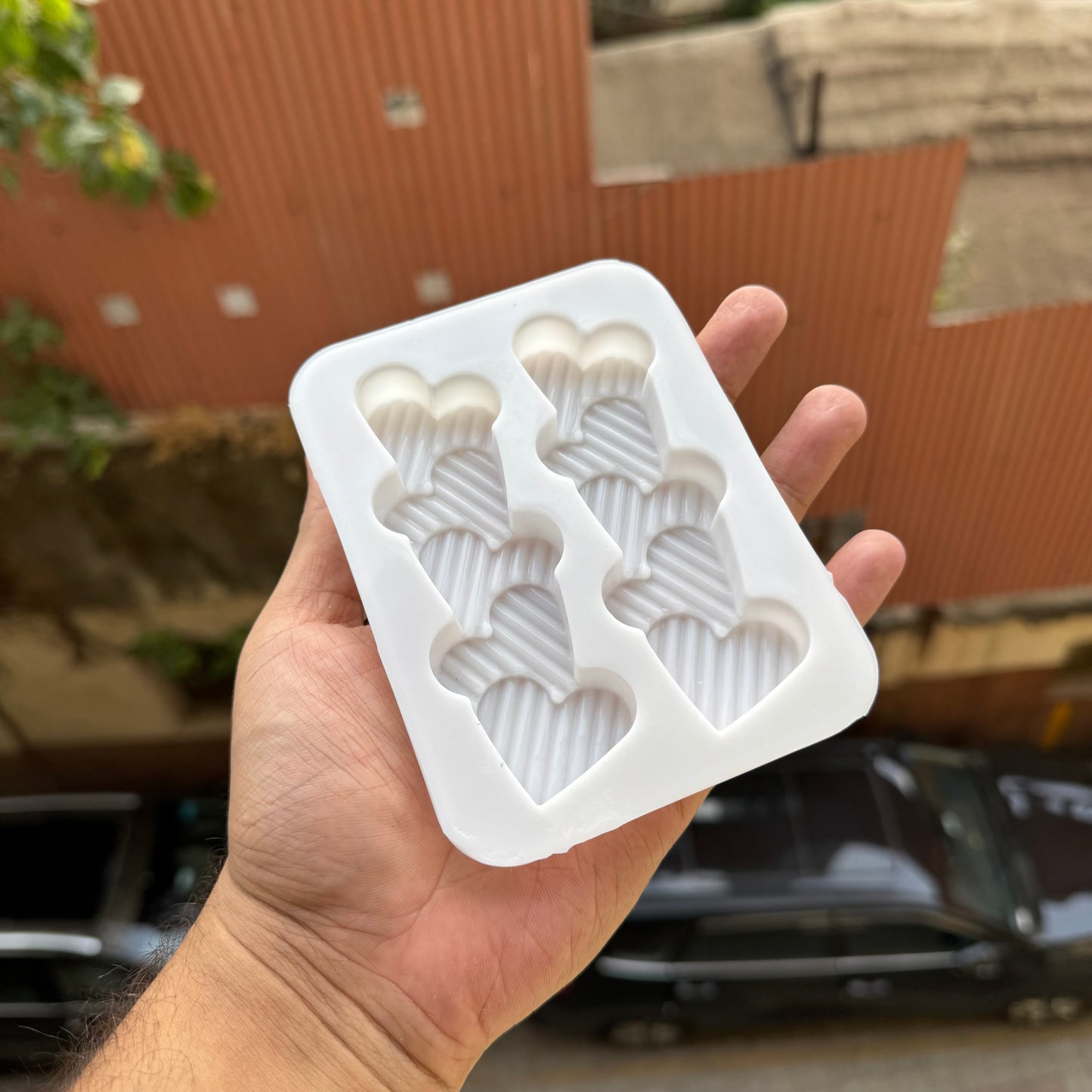 Standing Wavy Heart Candle Mould