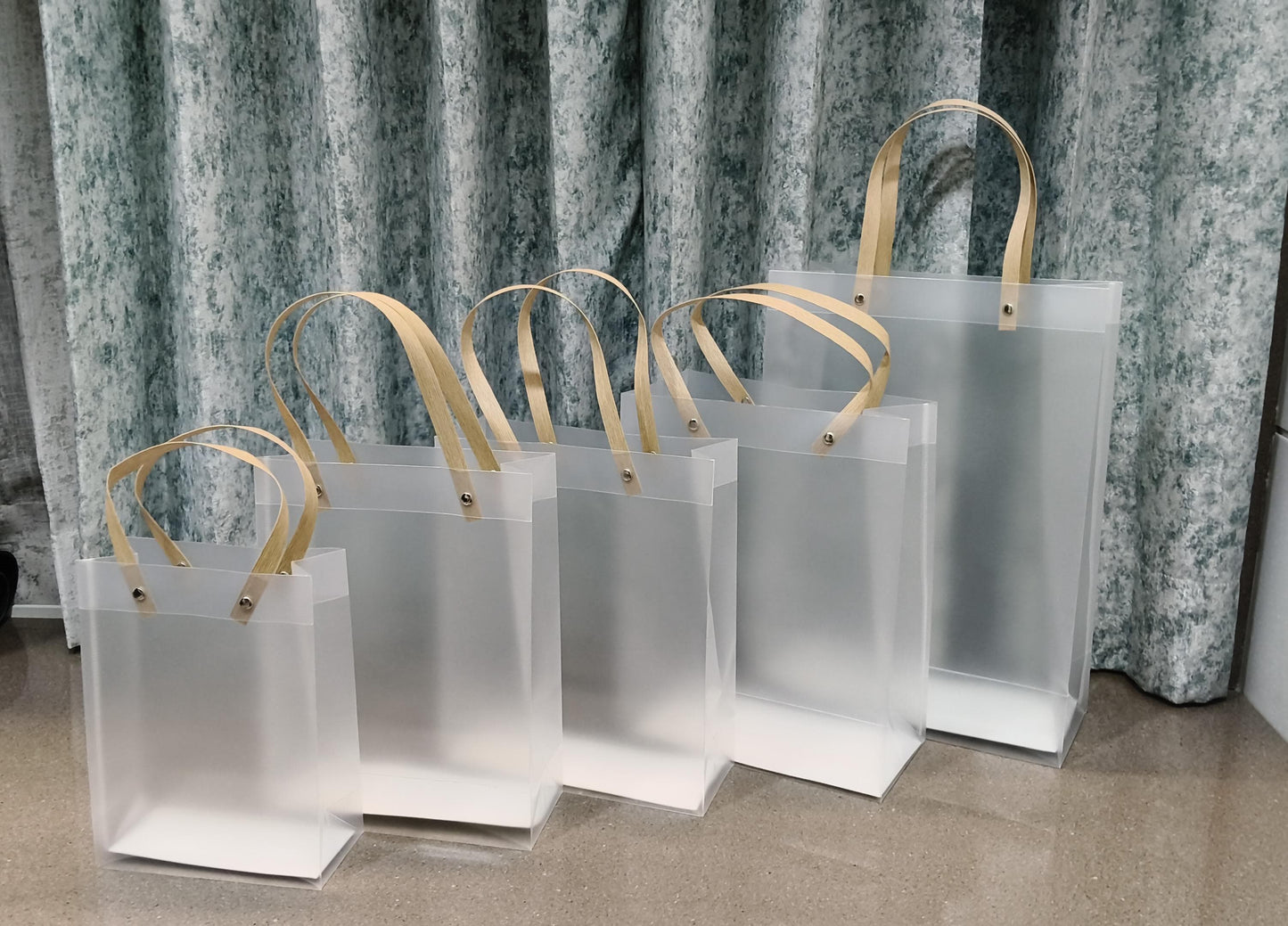 Frosted Bags Pvc No.3 (10pc)