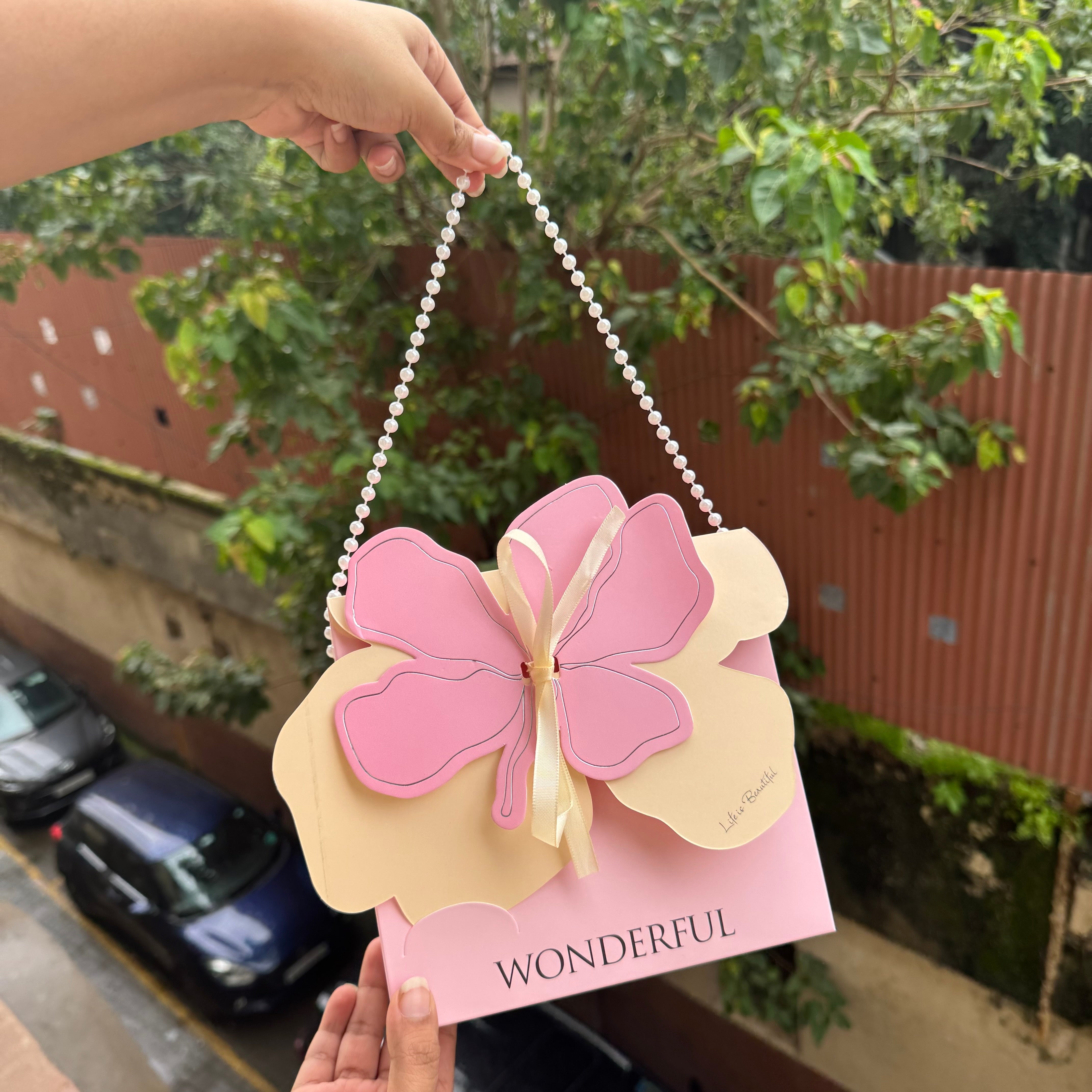 Exclusive Floral Hamper Bag With Pearl Detailing (8pc)