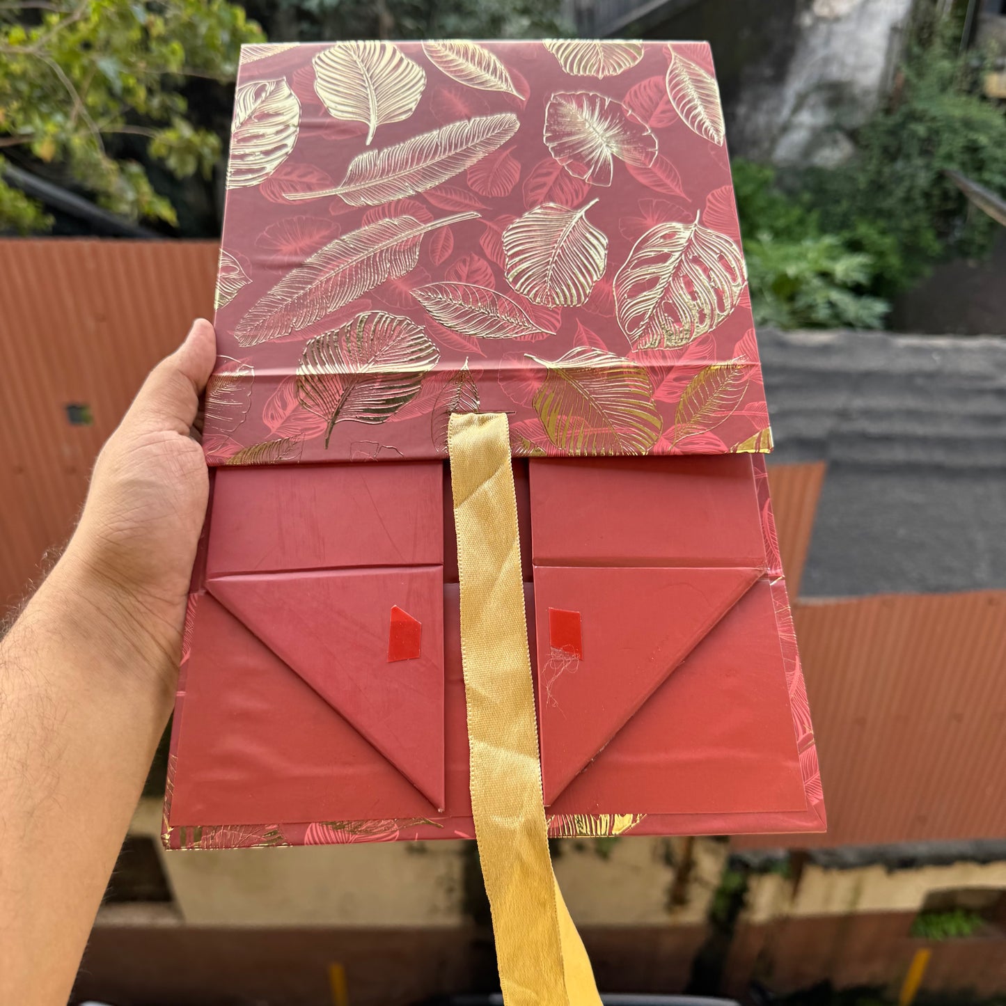 Festive Print Collapsible Ribbon Trunk Box