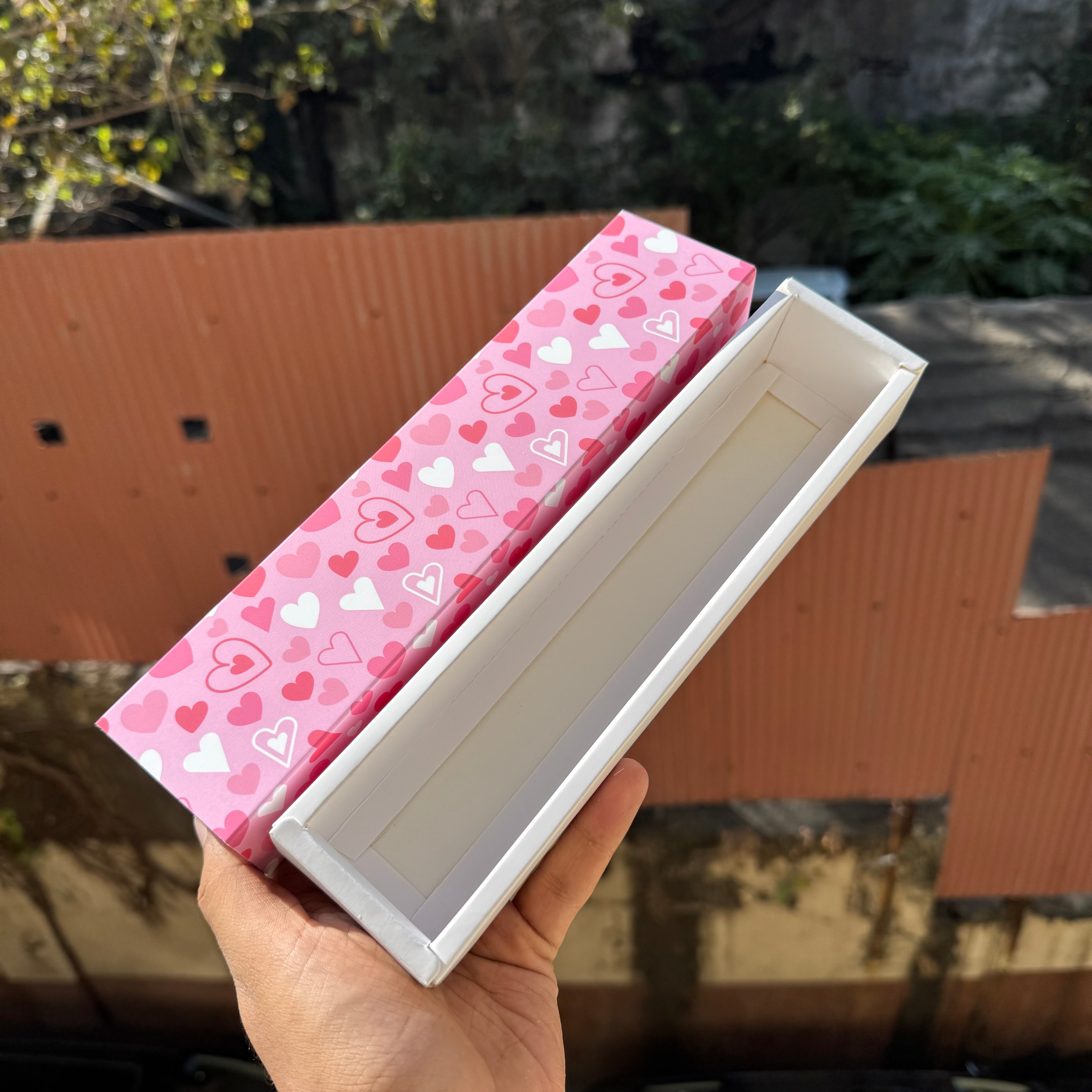 Valentine Premium Box 6 Mini Brownies , Candles , Macaroon and more (10pc)