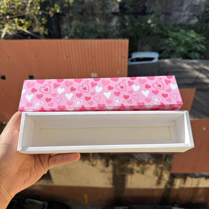 Valentine Premium Box 6 Mini Brownies , Candles , Macaroon and more (10pc)