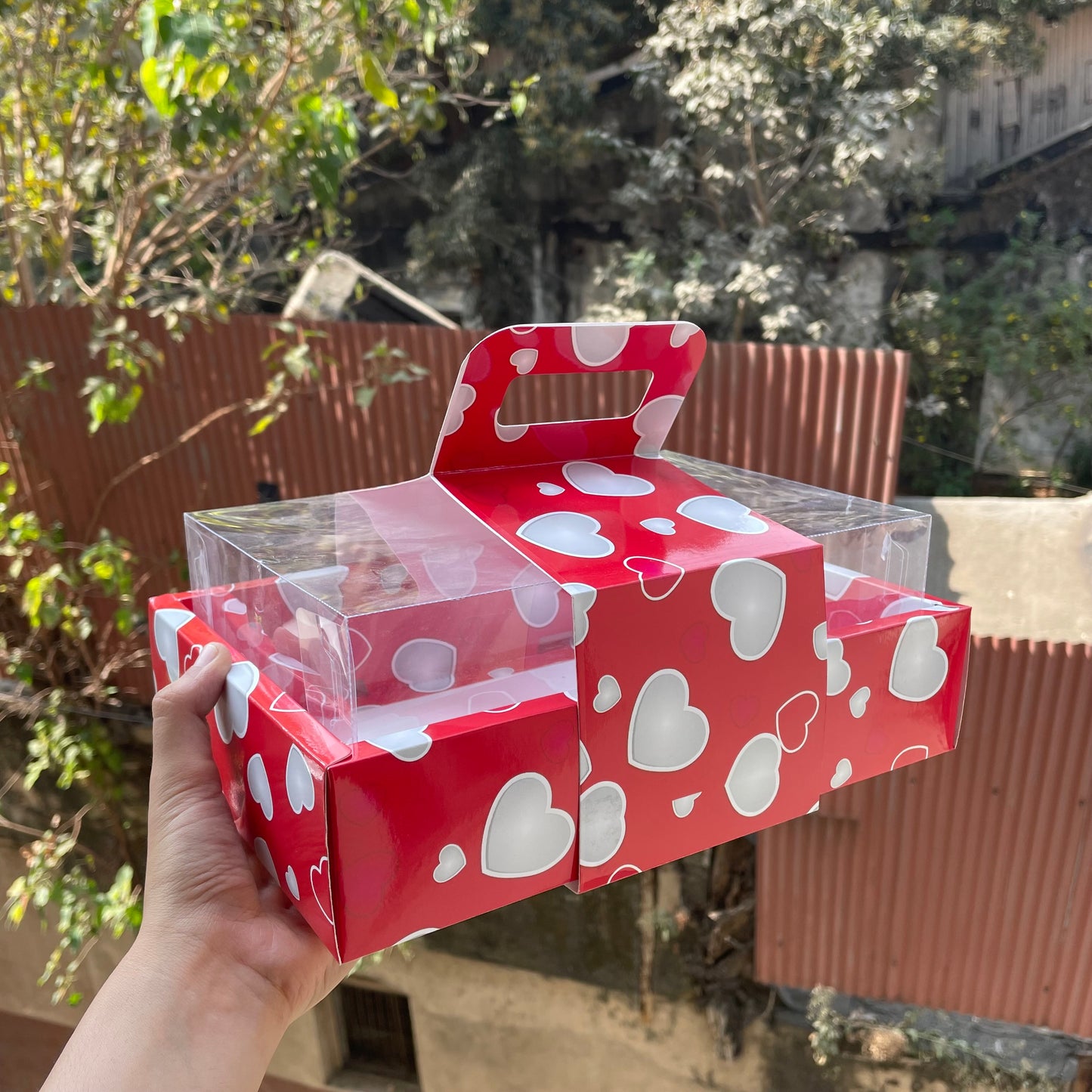 Valentine Hamper Box With Handle