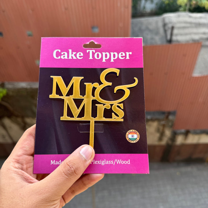 Mr & Mrs - 4inch Acrylic Cake Topper • SVN Wedding / Anniversary / Engagement