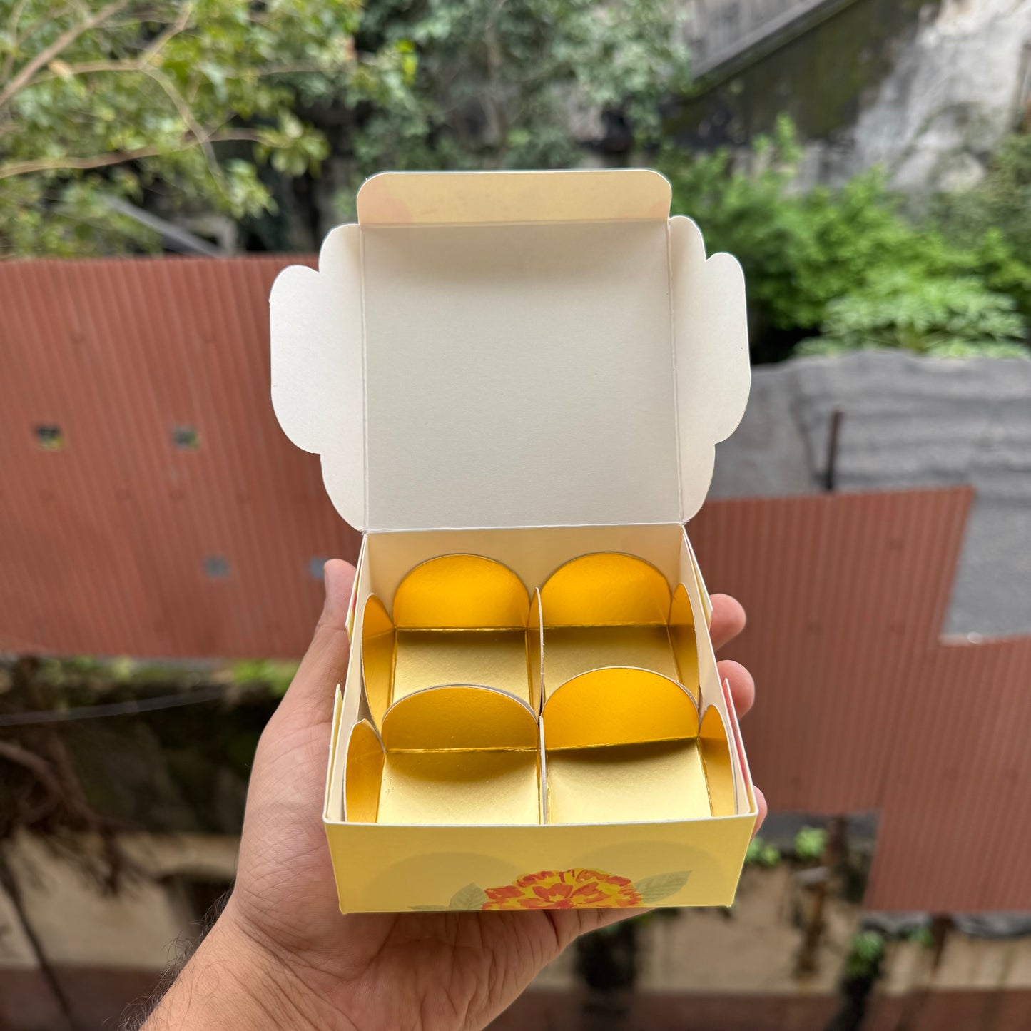 Kohinoor Collection 4Cavity Box For Chocolates / Brownies / Truffles / Candles and More with Gold Foiling Detailing (10pc) WITH Cavity