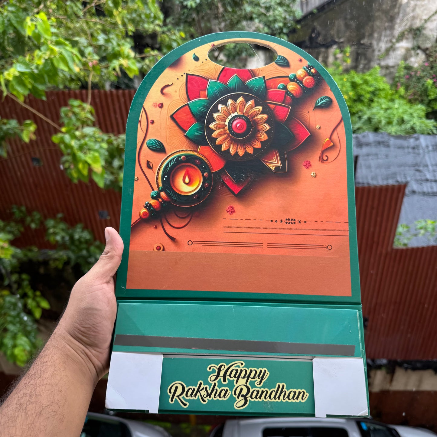 Collapsible Rakhi Hamper Stand