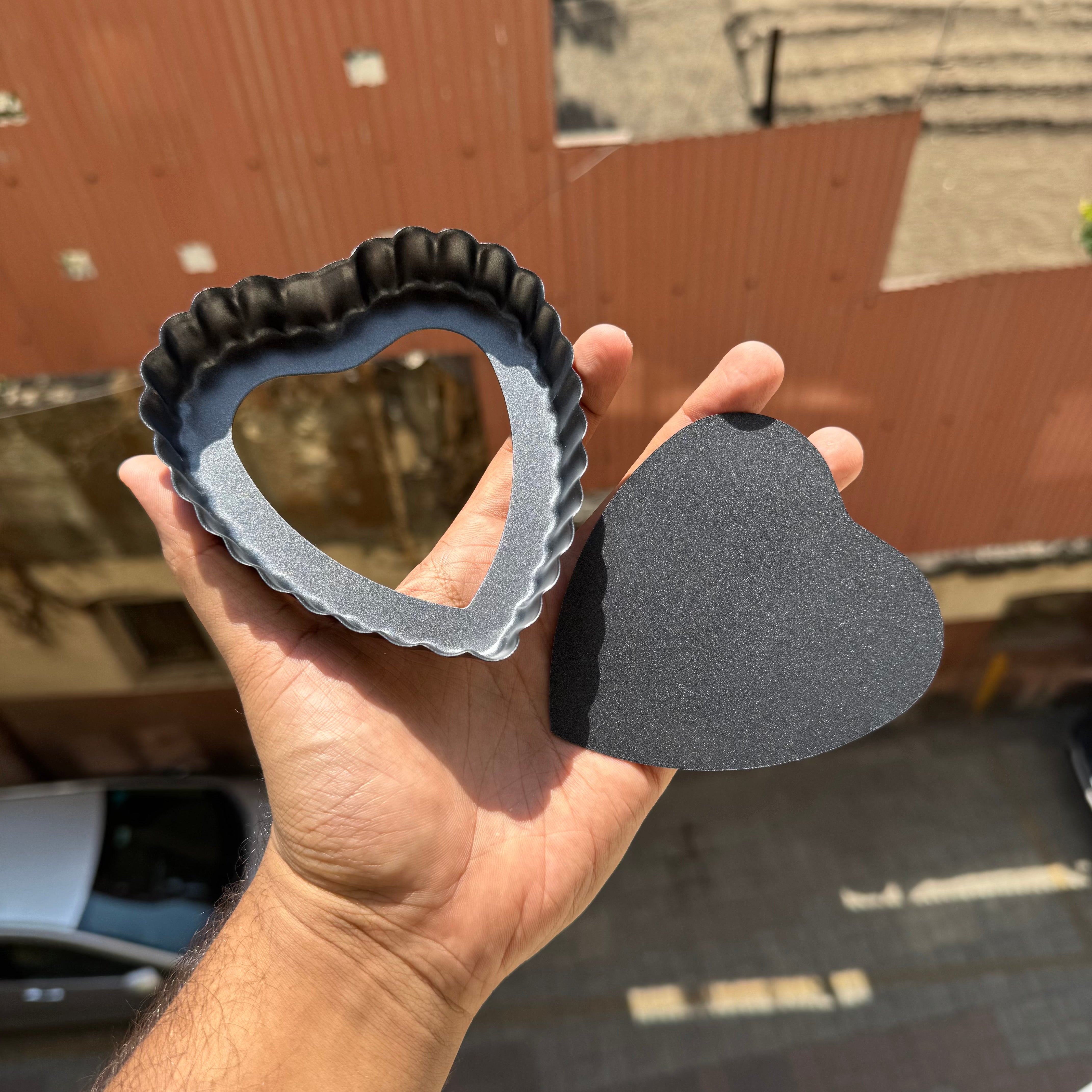 Removable Bottom Heart Tart Tin