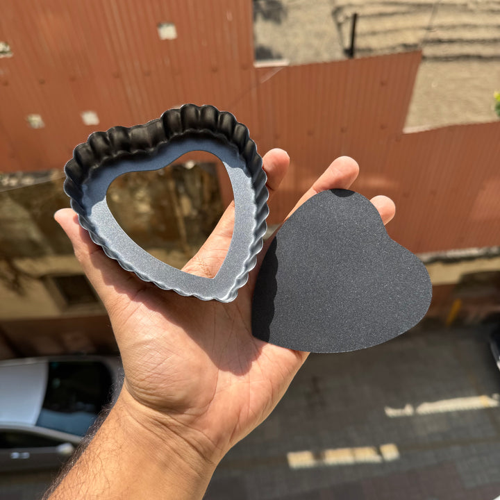 Removable Bottom Heart Tart Tin
