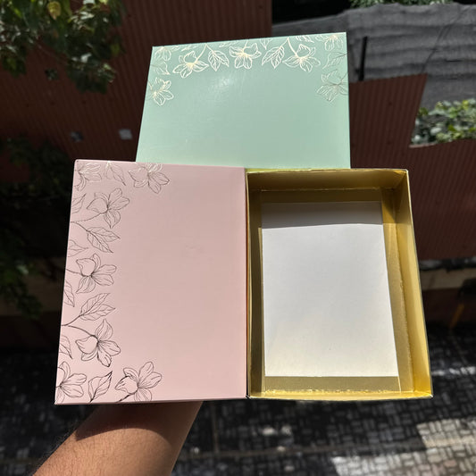 Pastel Petals Collection - 12 Cavity Size 6 Brownie Box Mint Green (10pc) Top Bottom