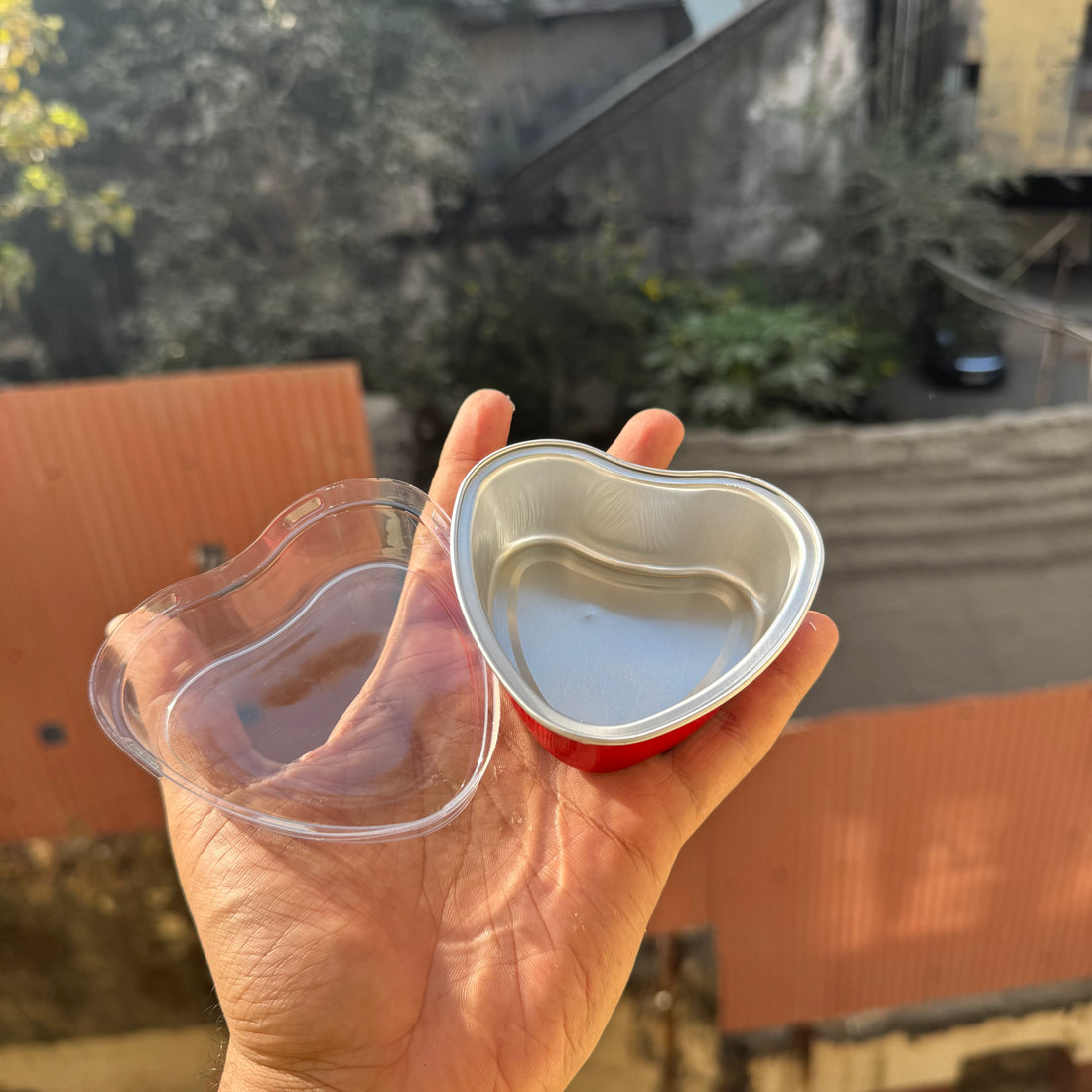 Heart Foil Container With Lid (10pc)