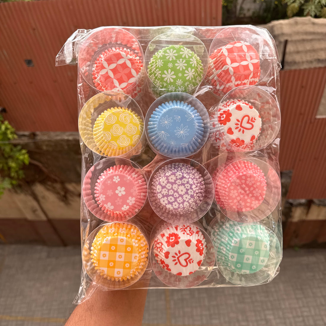 10.5cm Cupcake Paper Liners In Aesthetic Assorted Design (1 pack)