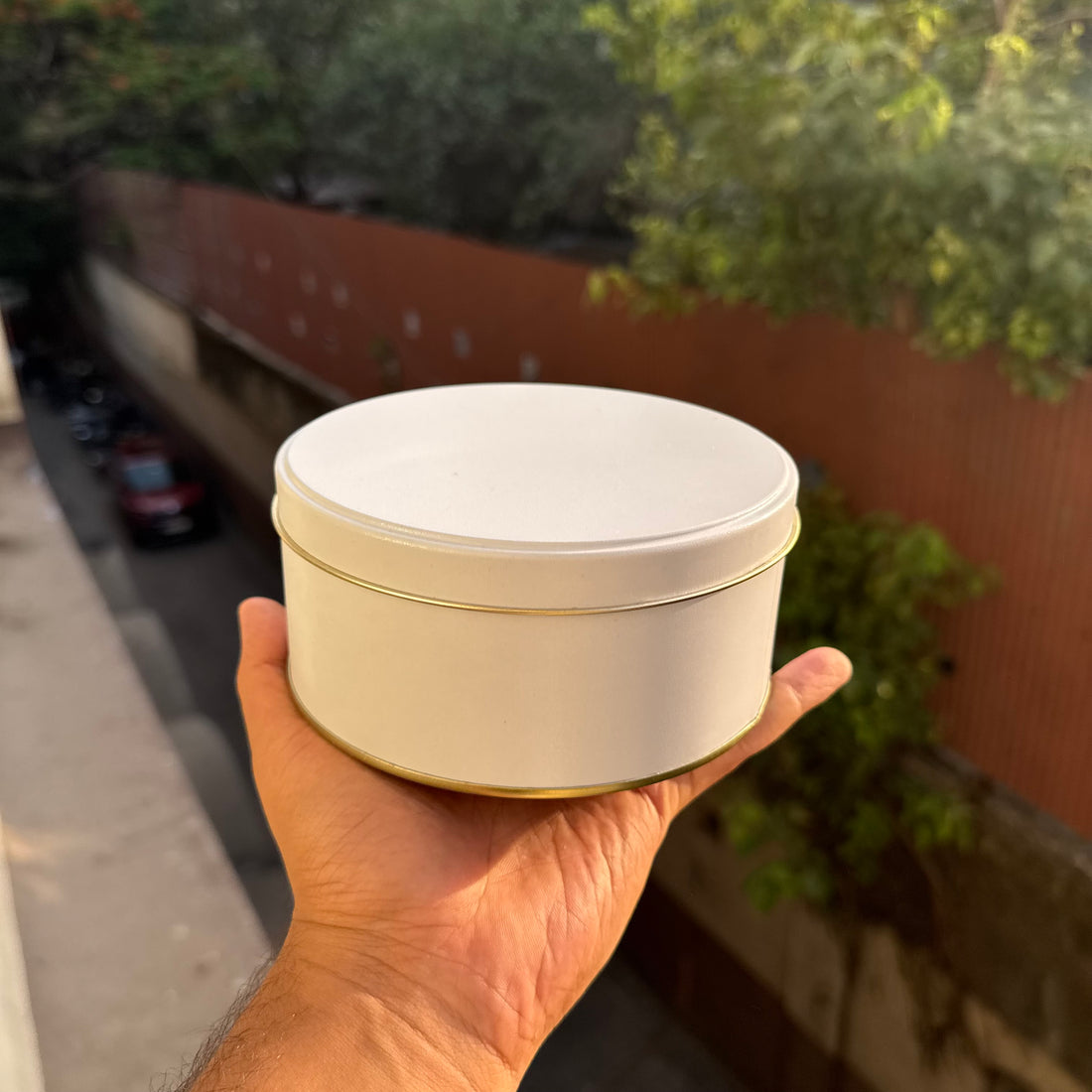 Cookie Dream Tin - White