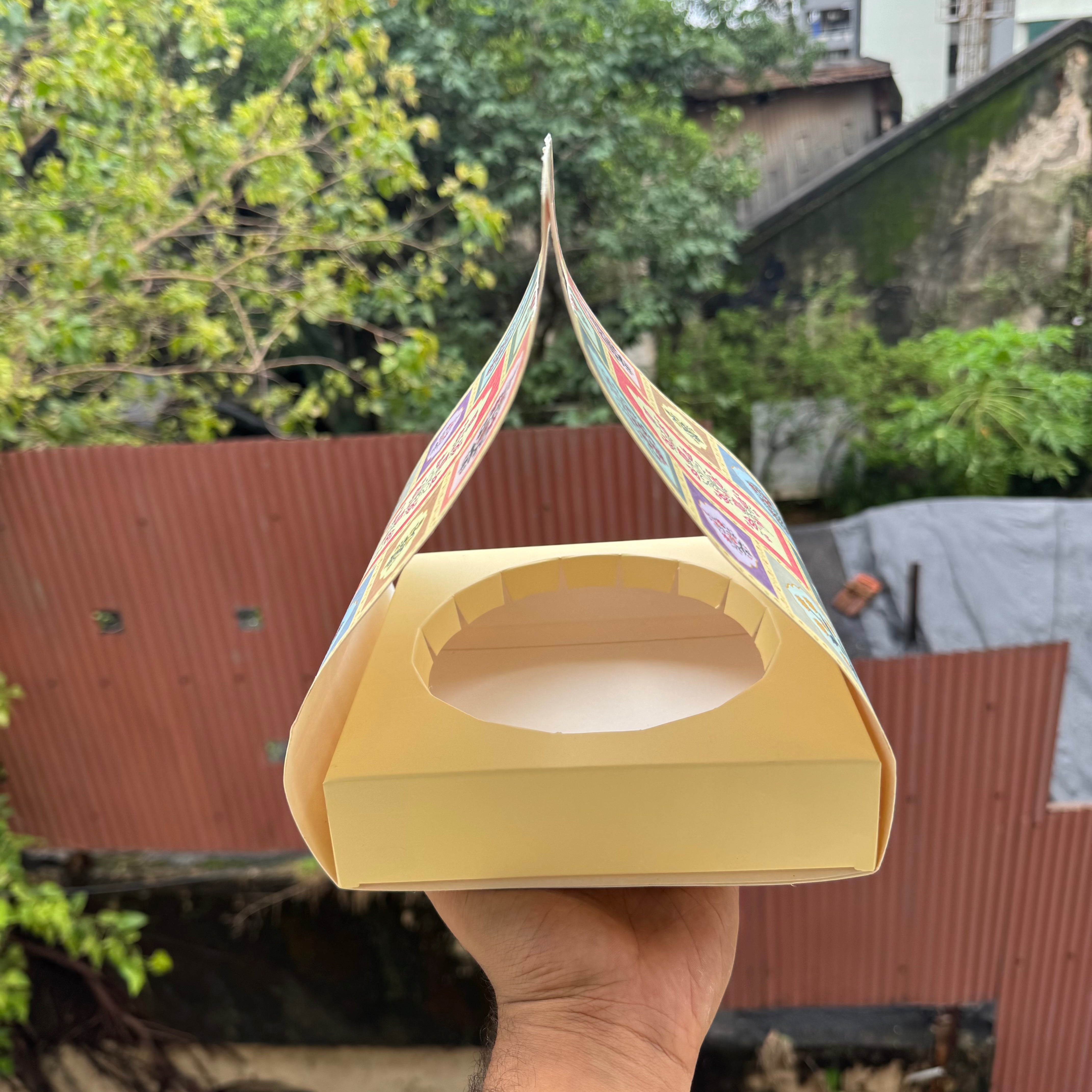 Festive Dream Tin Holder Premium Quality 1pc - Arife.Aesthetics
