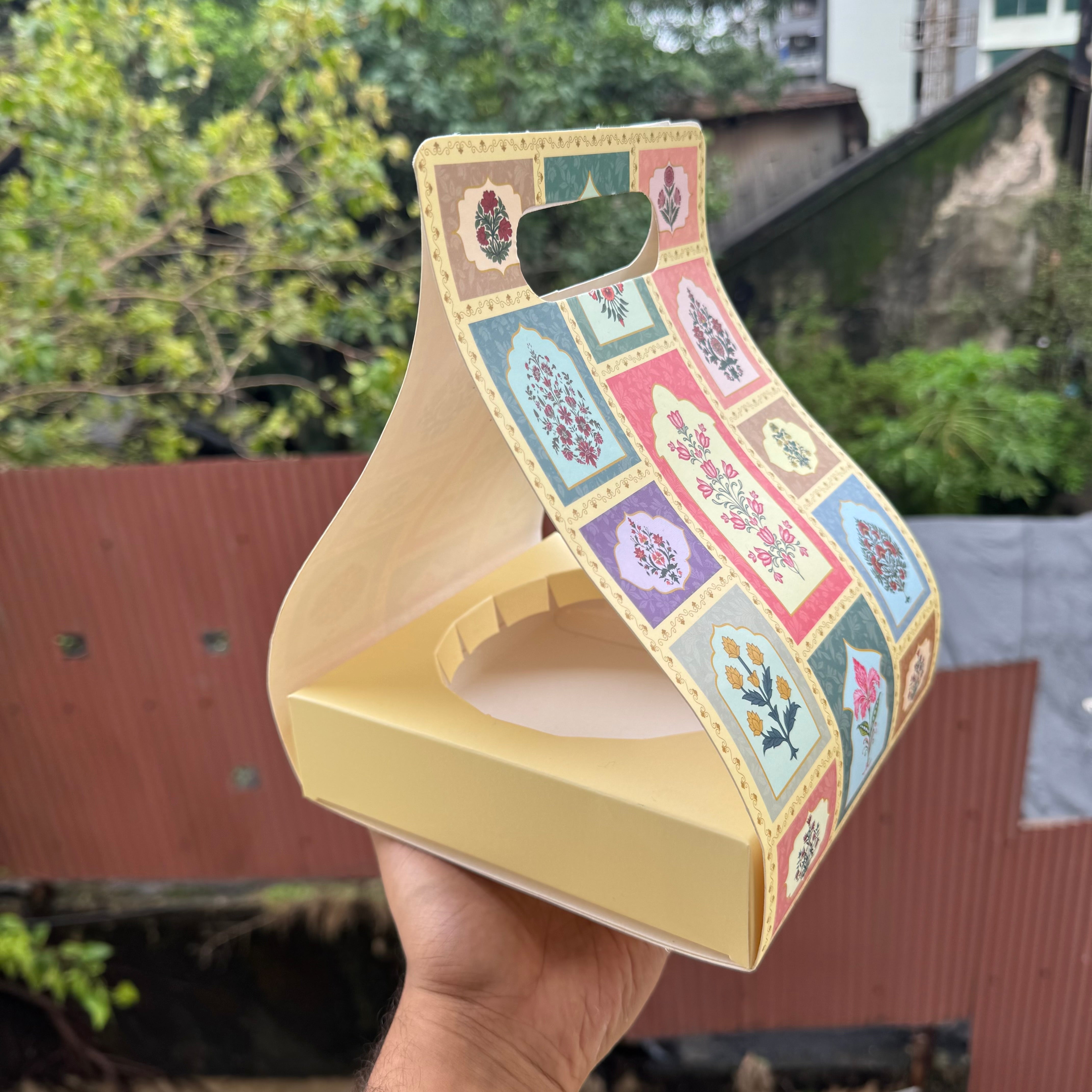 Festive Dream Tin Holder Premium Quality 1pc - Arife.Aesthetics