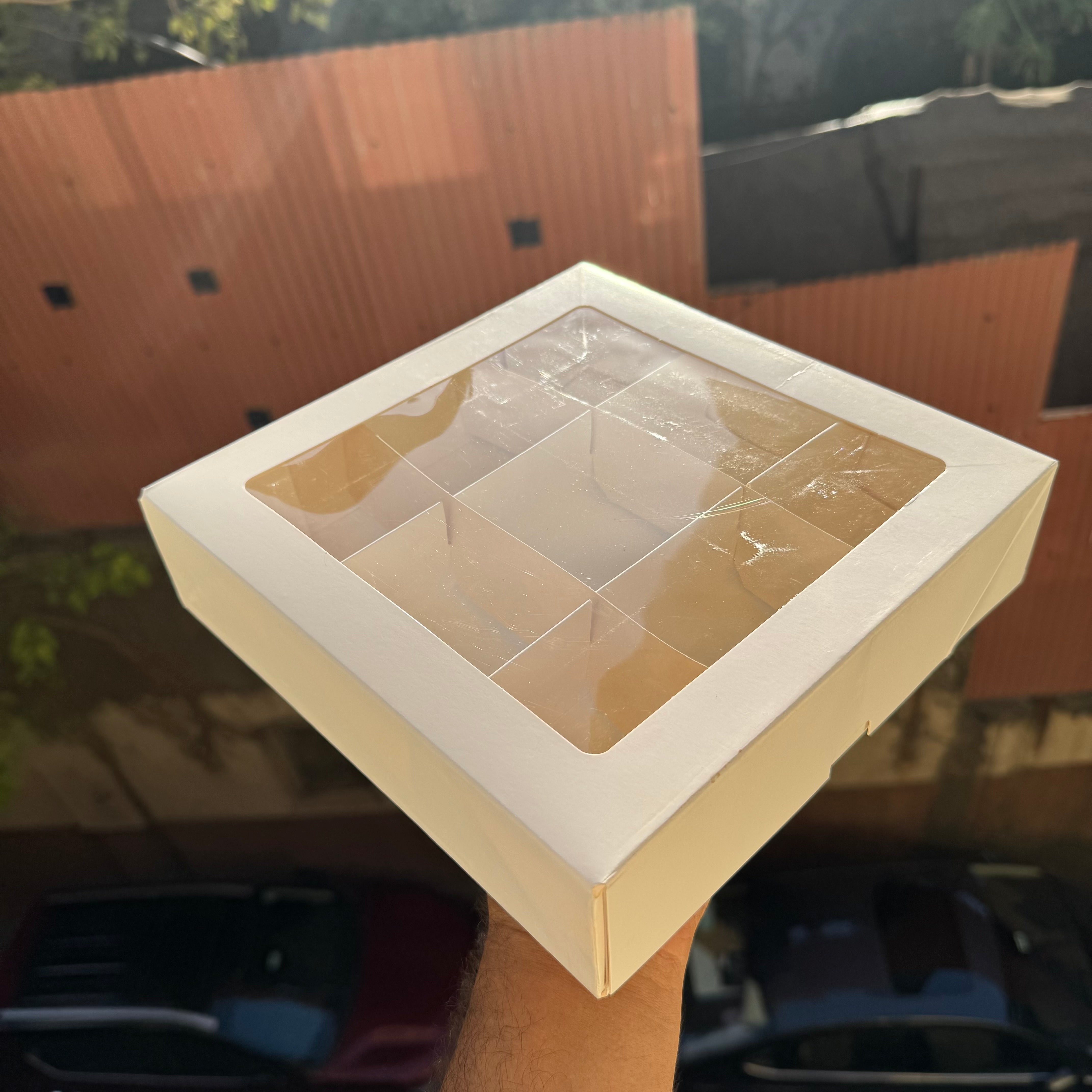Pre Made 9 Brownie Partition Box (10pc) - Arife.Aesthetics